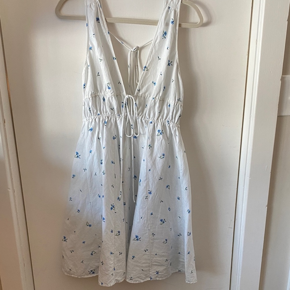 NWOT H&M White Dress with Blue Floral Accents